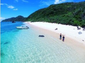 鹿児島 奄美ブルーの海でボートシュノーケル＆船でしか行けない秘境のビーチ上陸ツアー 予約