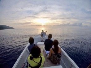 【鹿児島・奄美】奄美唄者による三線の音色を聴きながら「島唄サンセットクルーズ」伝統島唄・生演奏付き！