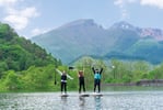 【福島・裏磐梯】秘境の湖 絶景SUP体験&ガイドツアー 予約＜オールレベル／愛犬参加OK＞