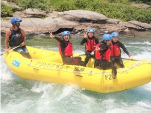 【埼玉・秩父長瀞】学割ラフティング！学生さん応援！写真データ付き！サークル・ゼミ・友人同士に最適