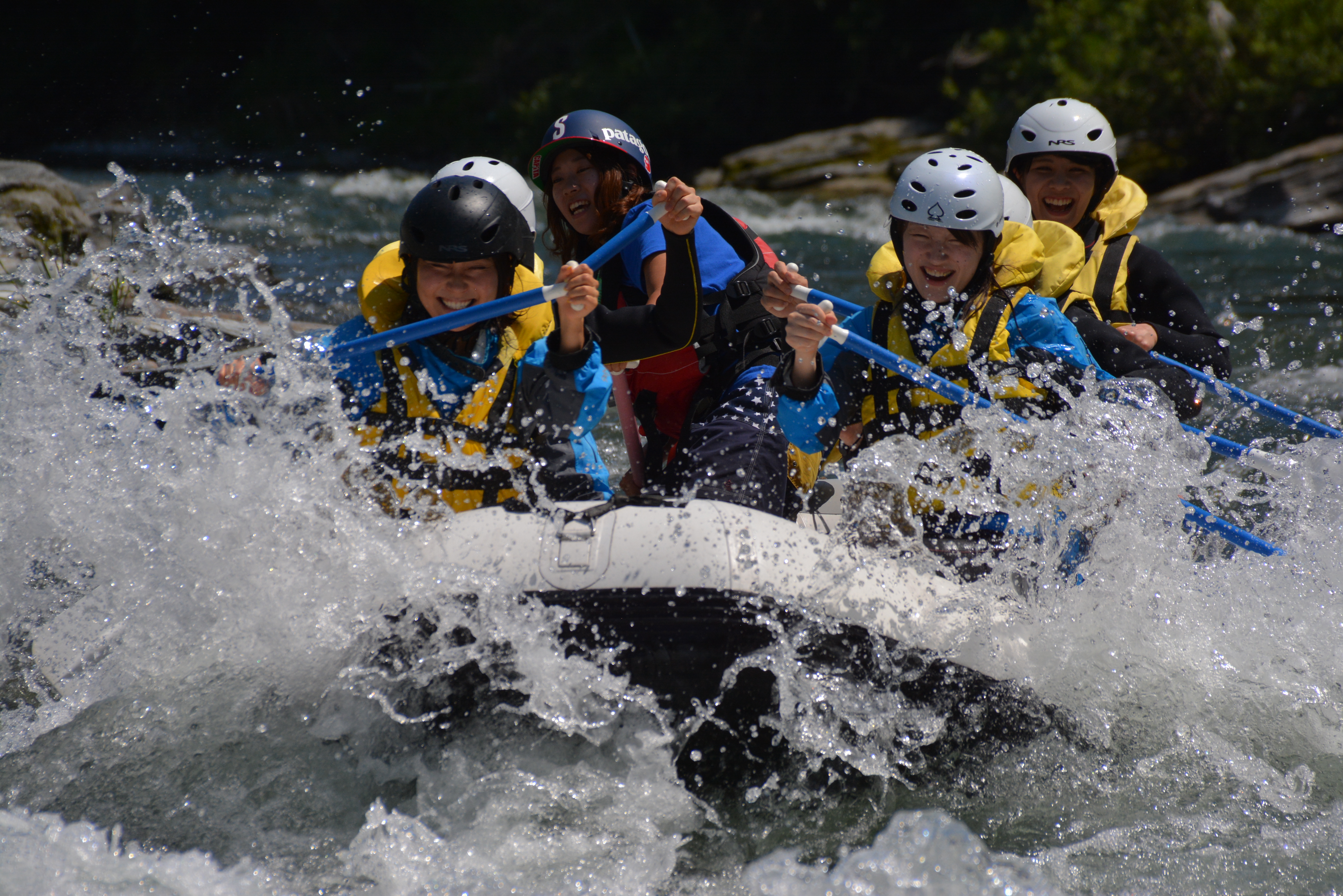 【長瀞】大自然満喫ラフティング!!限定日でお得!!朝一番&夕暮れツアー!!