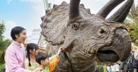 [新旅.jp] 【USJ】赤ちゃん恐竜や超大型恐竜とふれあえる！『ジュラシック・ワールド』イベント、2026年も開催
