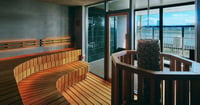 [新旅.jp] 夏の九州を遊び尽くして、ととのう。サウナプロデューサーおすすめ宿3選