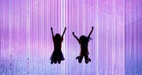 [新旅.jp] 雨の日や真夏、真冬にもおすすめ！「チームラボプラネッツTOKYO DMM.com」を120％楽しむコツ