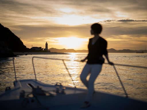 香川 瀬戸内海を周遊!サンセット・クルーズ(タコタコ海上タクシー )<ドリンク持込可能>