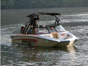 【香川・高松・内場ダム】迫力のあるボードで爽快感！初心者にも！ウェイクボード体験（30分）